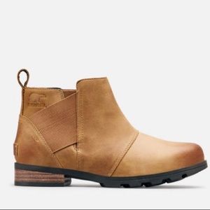 Brand new Sorel Emilie Chelsea boot